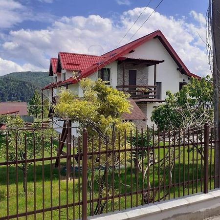 Hotel Casa Popa Hura-Humora Exteriér fotografie